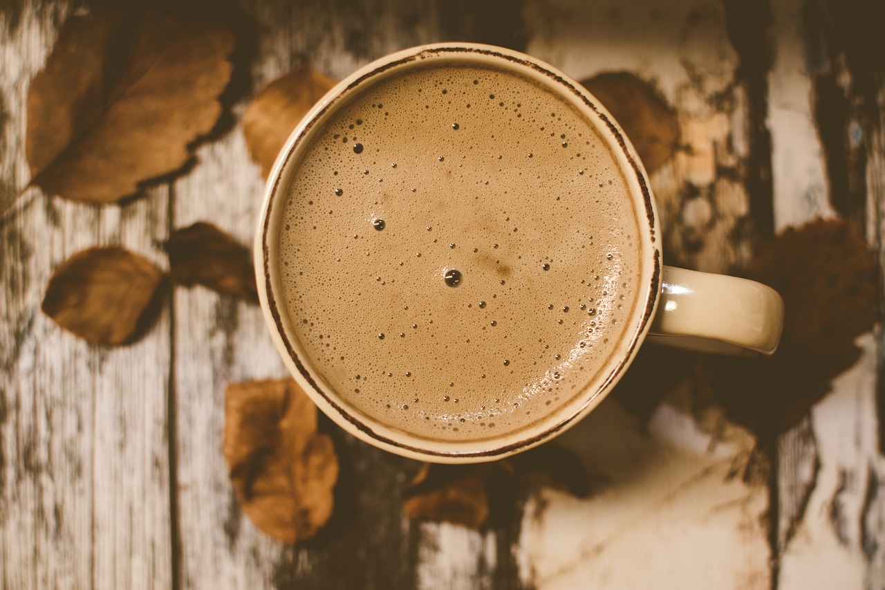 el café con cacao y canela ofrece multiples beneficios saludables